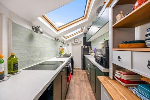 3 bedroom maisonette for sale, Dean Street, Brighton