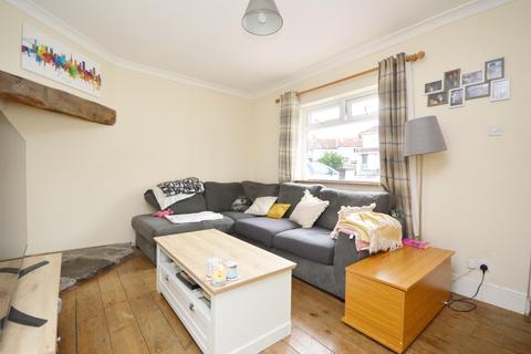 2 bedroom end of terrace house for sale, Chessington Avenue, Bristol