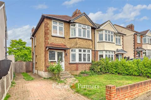 3 bedroom semi-detached house for sale, Mascalls Lane, Essex CM14