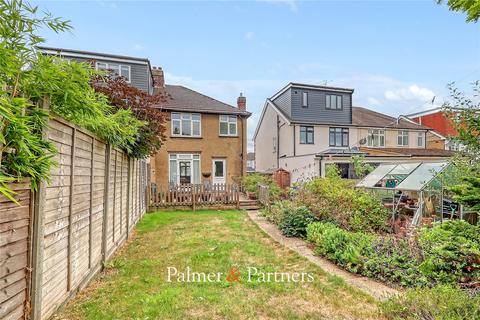 3 bedroom semi-detached house for sale, Mascalls Lane, Essex CM14