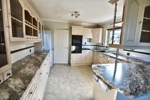 3 bedroom detached bungalow for sale, Golwg Y Mor, 40 Long Mains, Monkton, Pembroke