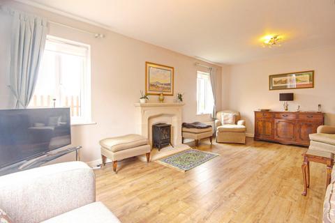 4 bedroom detached house for sale, Hill End Road, Twyning, Tewkesbury, GL20