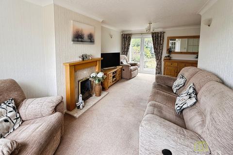 4 bedroom detached house for sale, Chelmer Close, North Hykeham LN6