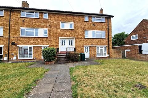 19 Viscount Road, Stanwell, Staines-upon-thames, TW19 7RD