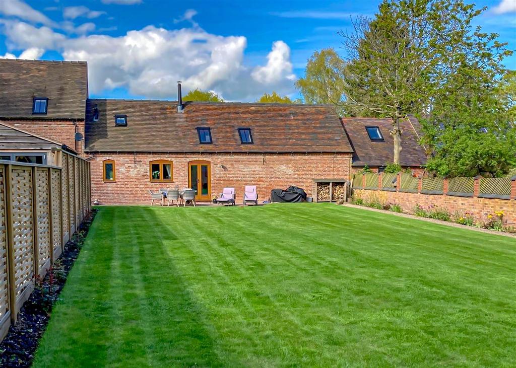 Wentworth Barn-4.jpg