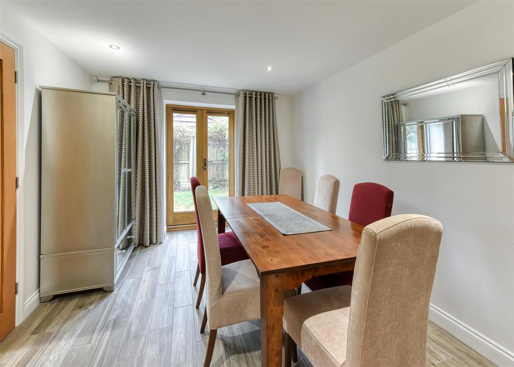 Wentworth Barn-bed2.jpg
