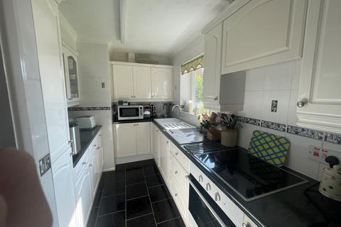 2 bedroom apartment for sale, Lord Warden Avenue, Walmer, CT14