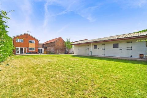 undefined, Townside, East Halton, Immingham, Lincolnshire, DN40 3NL