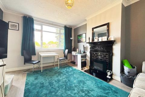 2 bedroom maisonette for sale, Arundel Road, Romford