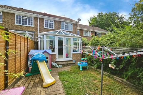 undefined, Oaktree Drive, Hook, Hampshire