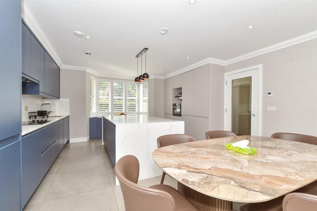 Kitchen/Family Room