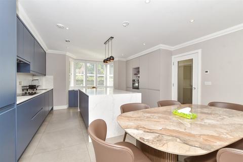 5 bedroom detached house for sale, High Road, Chigwell, Essex