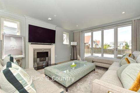 undefined, High Road, Chigwell, Essex