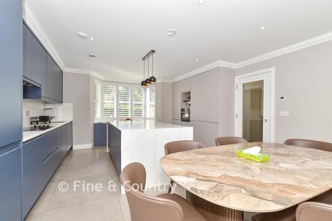 undefined, High Road, Chigwell, Essex