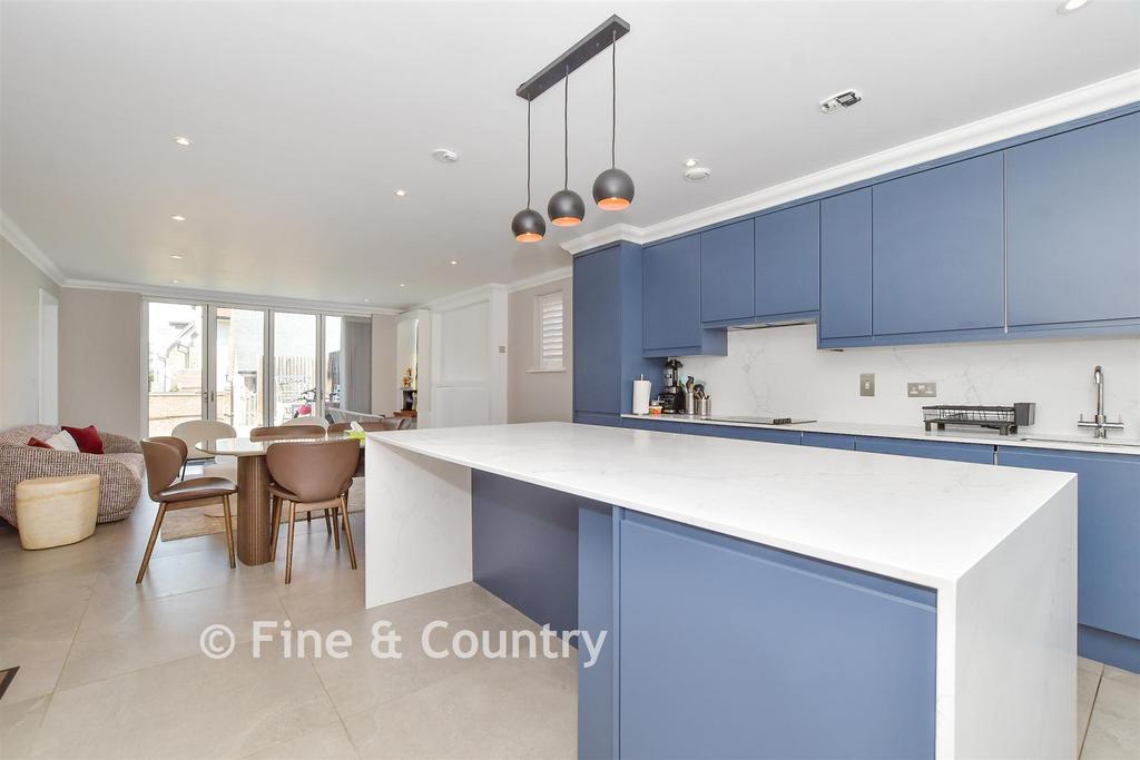 Kitchen/Family Room