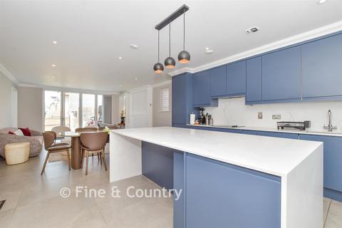 undefined, High Road, Chigwell, Essex