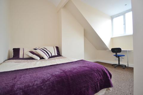 8 John Street, Leeds, LS6 1JE