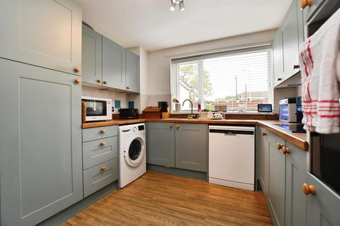 35 Amberley Close, Bransholme, Hull, HU7 6BE