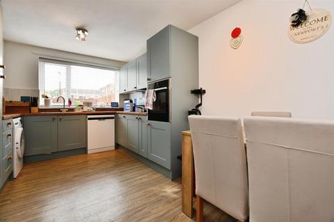 35 Amberley Close, Bransholme, Hull, HU7 6BE