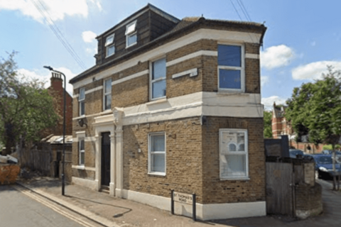 London, NW10