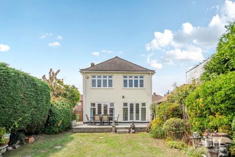 undefined, Lynkay, Lambs Lane North, Rainham