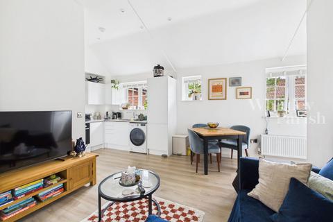 2 bedroom apartment for sale, Kerrison Gardens, Thorndon