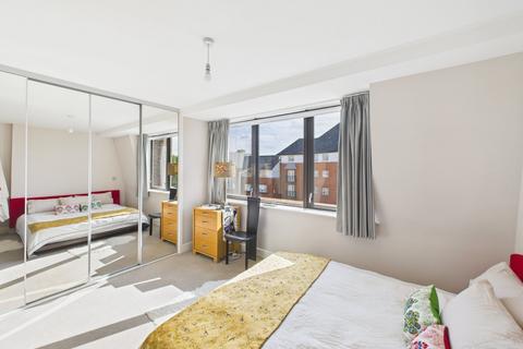 2 bedroom penthouse for sale, St Leonards Road, Windsor, Berkshire, SL4