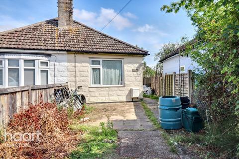 2 bedroom semi-detached bungalow for sale, The Avenue, Clacton-On-Sea