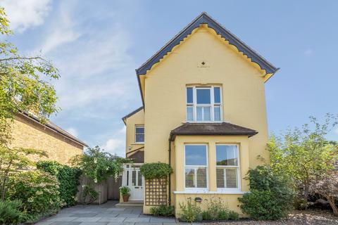 undefined, Bellevue Road, Kingston Upon Thames, KT1