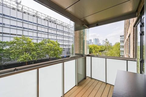1 bedroom flat for sale, Deauville Close, Canary Wharf, London, E14