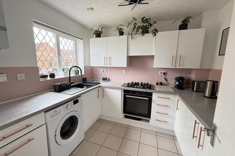 undefined, Ratcliffe Avenue, Burton on Trent DE14
