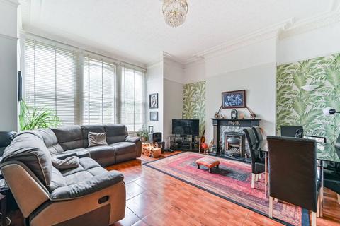 2 bedroom flat for sale, Knatchbull Road, Brixton, London, SE5