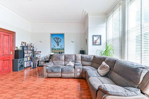 2 bedroom flat for sale, Knatchbull Road, Brixton, London, SE5