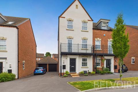3 bedroom townhouse for sale, Griffiths Avenue, Telford TF4