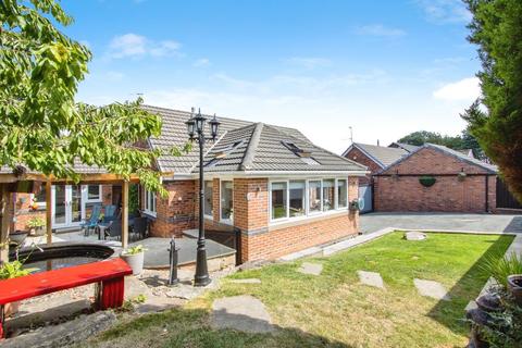 3 bedroom bungalow for sale, Ibbetson Court, Morley LS27