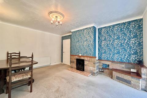 2 bedroom semi-detached bungalow for sale, Woodland Avenue, Swillington, Leeds