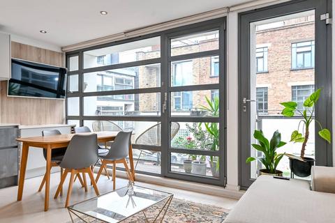2 bedroom flat for sale, Treadway Street, Bethnal Green, London, E2