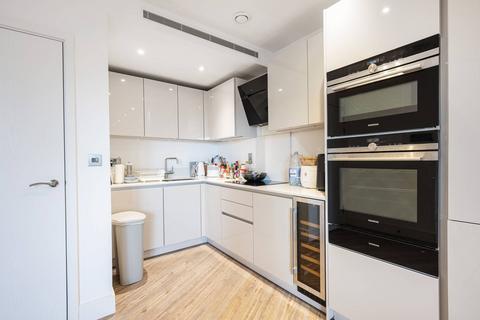 3 bedroom flat for sale, Wiverton Tower, New Drum Street, Aldgate, London, E1