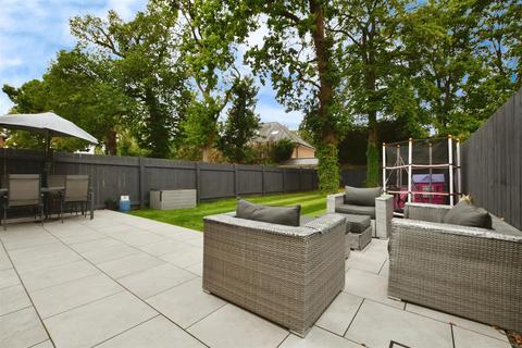 undefined, Woodside, Hull