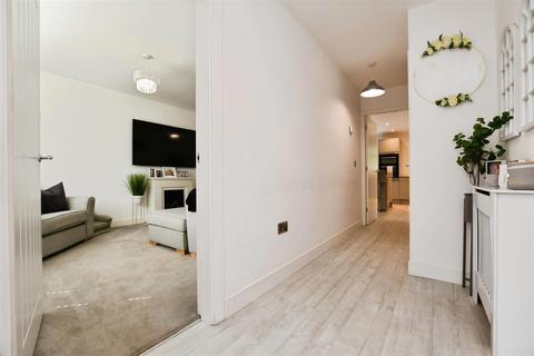undefined, Woodside, Hull