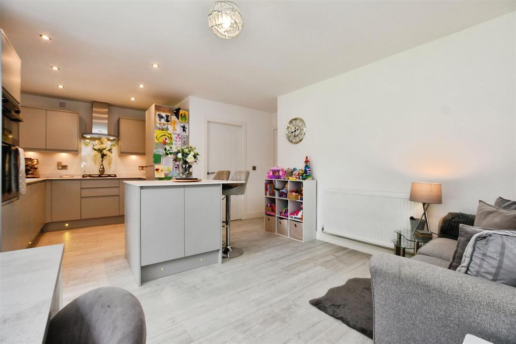 Kitchen/Day Room