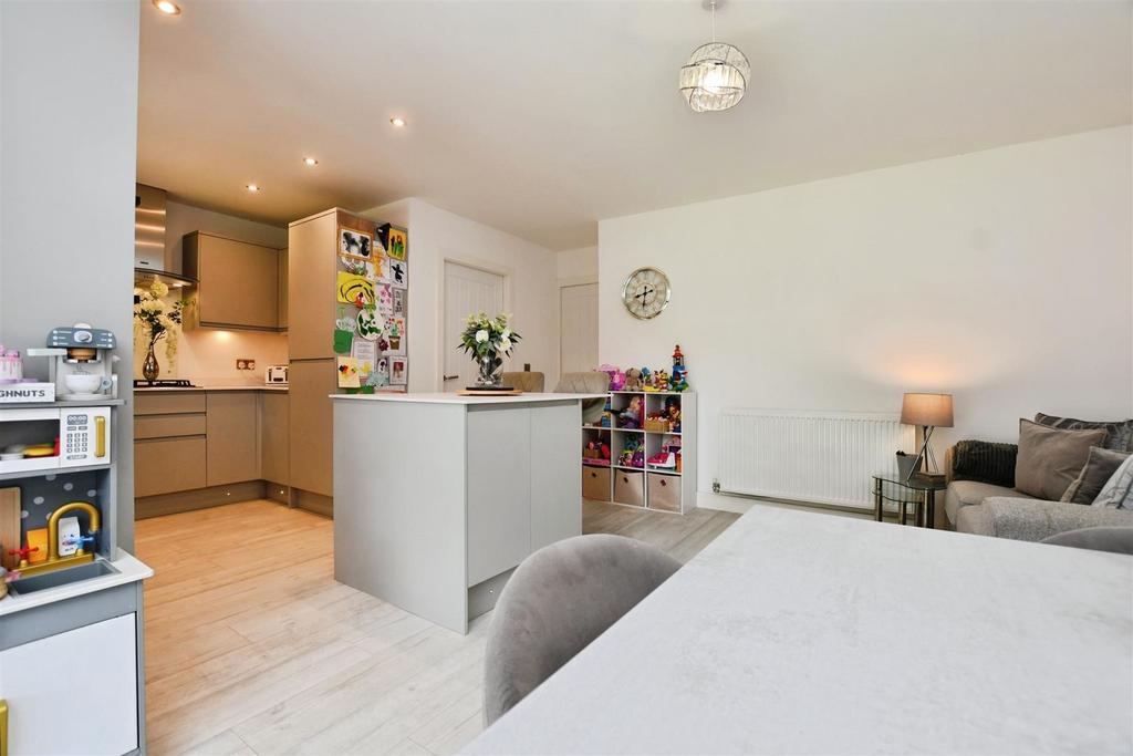 Kitchen/Day Room