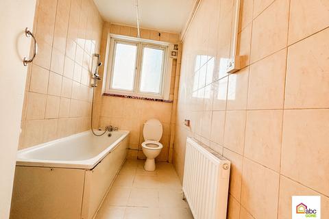 undefined, 67 Frinton Mews, Ilford, Essex, IG2 6JD, UK