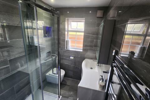 undefined, Rochfords Gardens, Slough SL2