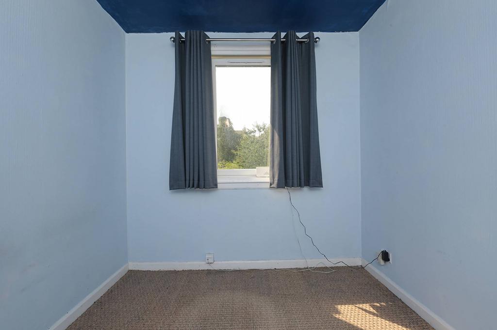 MFL6244204 855.jpg