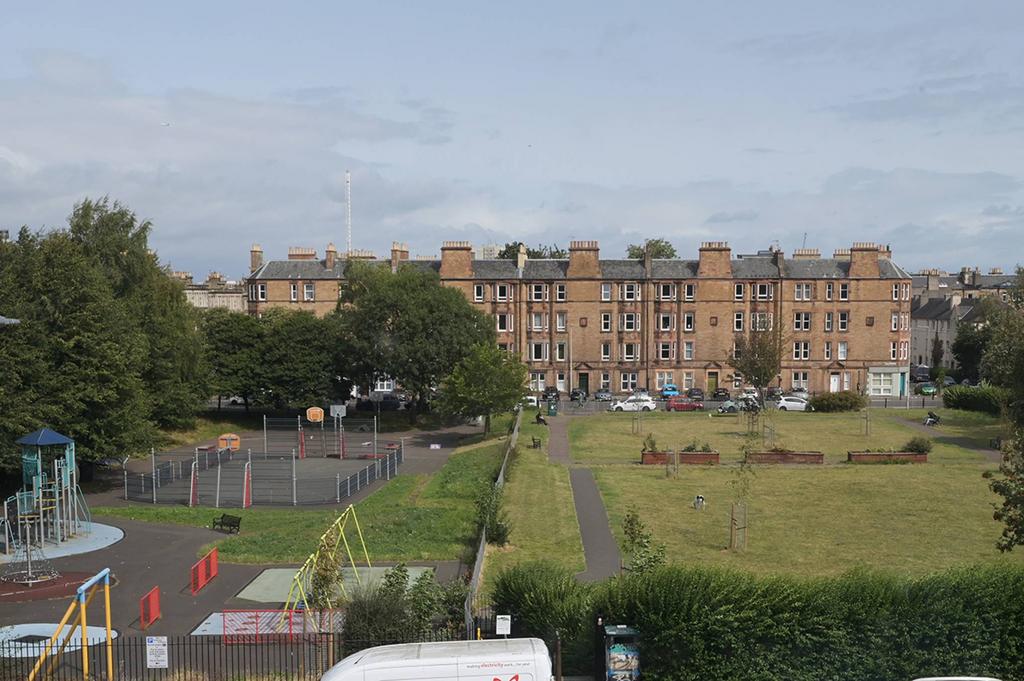 MFL6244204 095.jpg