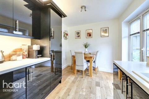 22 Captain Ford Way, Dereham, NR19 1WQ