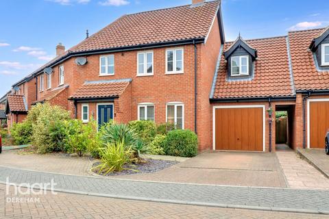 22 Captain Ford Way, Dereham, NR19 1WQ