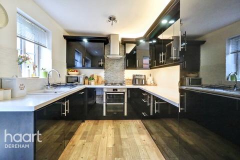 22 Captain Ford Way, Dereham, NR19 1WQ