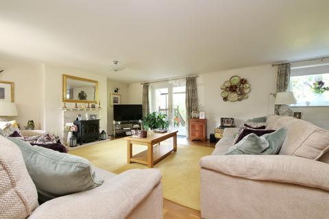 4 bedroom end of terrace house for sale, Newton Gate, Sturminster Newton